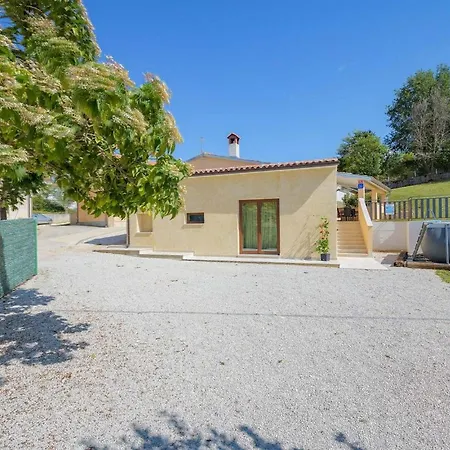 Ferienhaus Casa Ivana Karojba